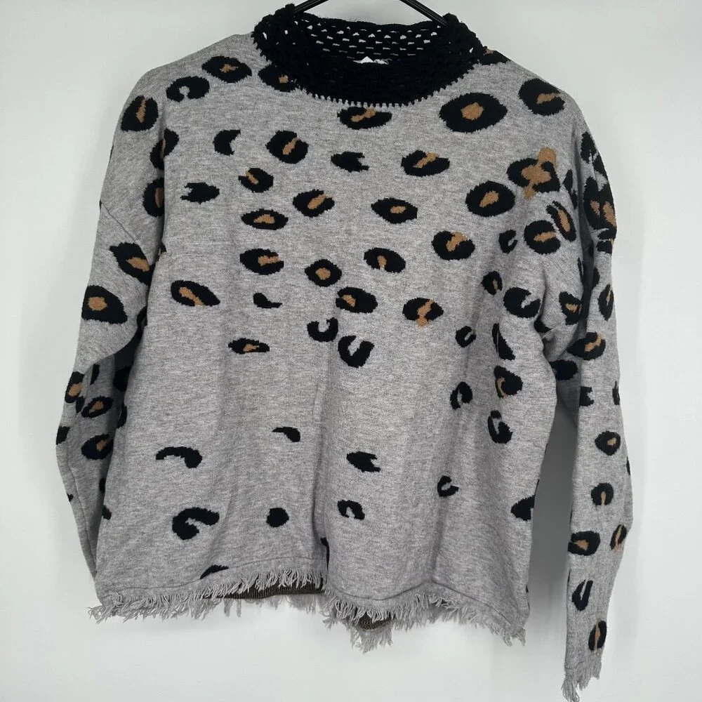 THML Women's‎ Leopard print sweater Size XS